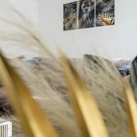 Lägenhet Elegant Deluxe 2 Bedroom *