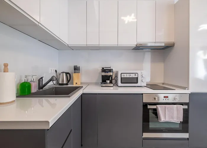 Elegant Deluxe 2 Bedroom * ソフィア